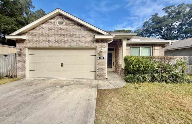 131 Fetting Avenue photos photos