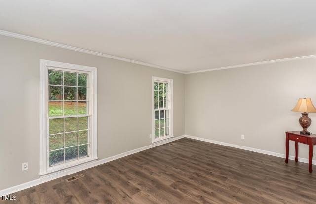 6824 Branton Drive Gallery 2