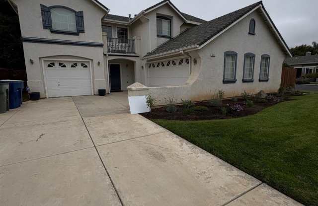 3437 Greenfield Avenue - 3437 Greenfield Avenue, Clovis, CA 93611