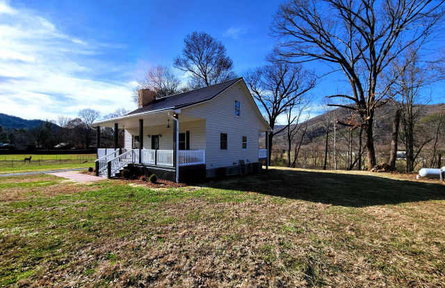 109 Carey Lane Gallery 4