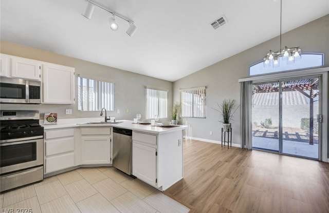 916 BLUE ARROYO Drive Gallery 2
