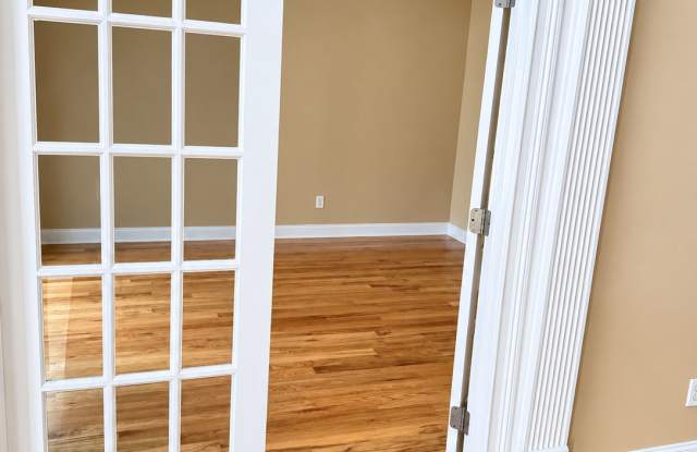 4874 Planters Walk Gallery 3
