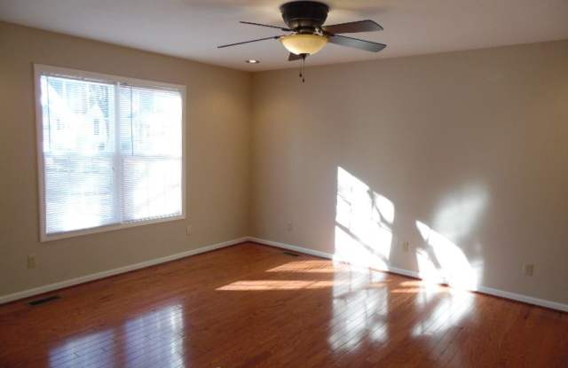 510 Fonville Gallery 2