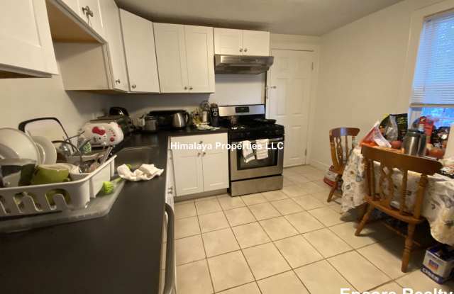 136 Burget Ave - 136 Burget Avenue, Medford, MA 02155