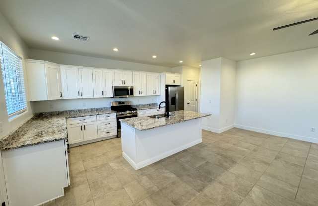 155 N 2470 W Gallery 3