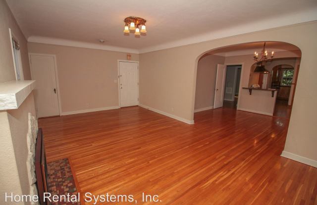4331 Chowen Avenue South - Lower Unit Gallery 3