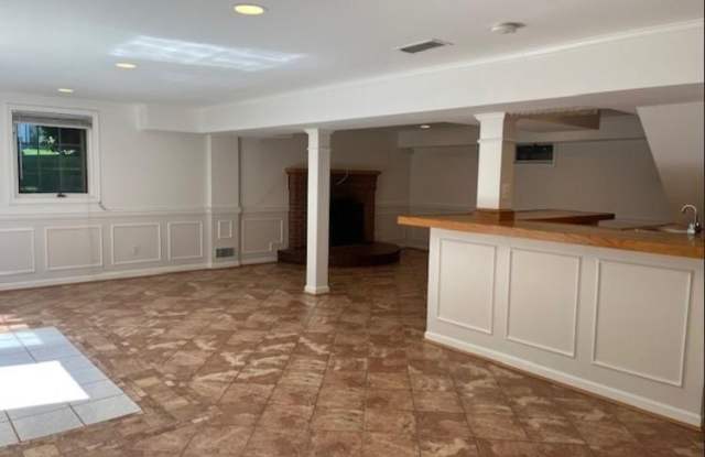 731 MILLER AVENUE photos photos