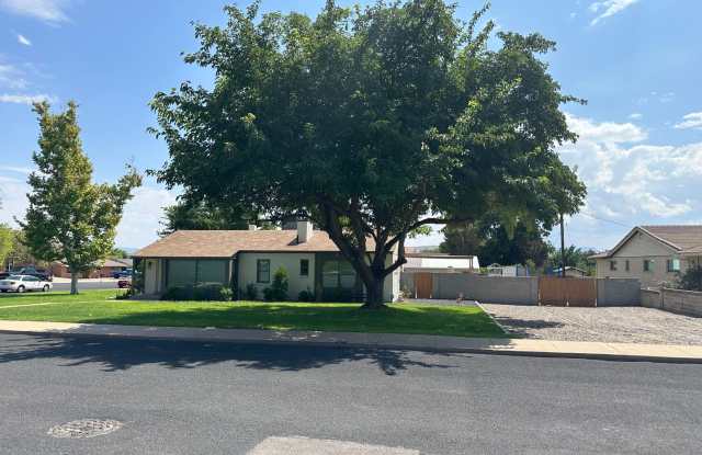 Newly Renovated 3 Bedroom, 2 Bathroom Home in Downtown St. George photos photos
