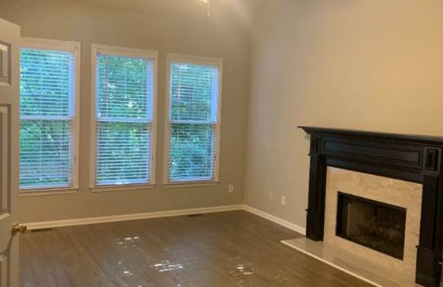 345 Laurel Glen Crossing Gallery 2