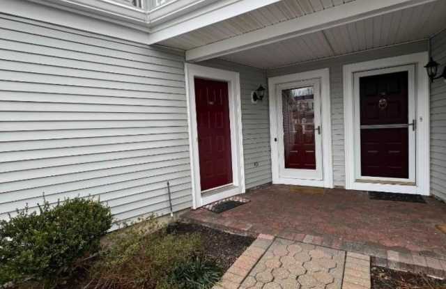 193 Riveredge Dr Gallery 1