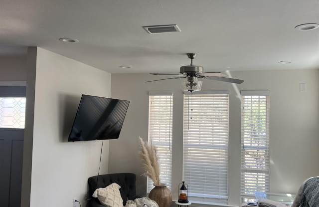 2840 BLUE BLOSSOM Trail Gallery 3