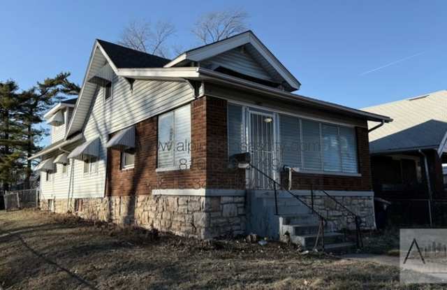 5248 Olive Street photos photos