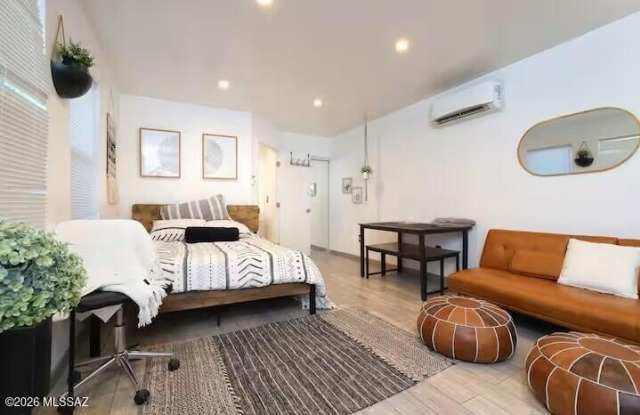 2039 E 8th Street photos photos