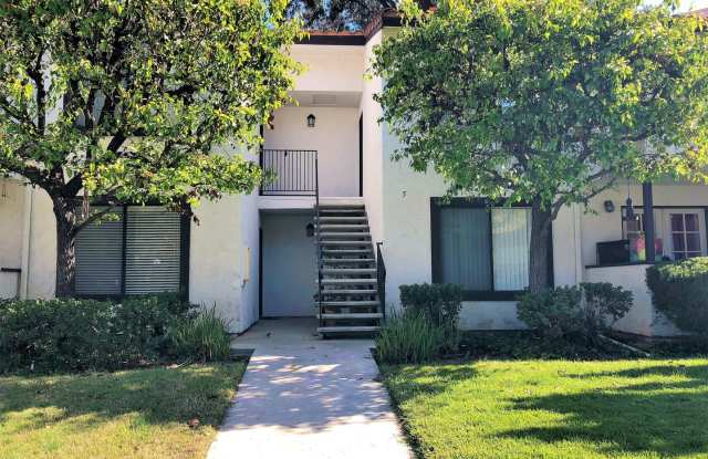 Beautiful Condo in quiet community in Collwood Meadows photos photos