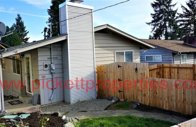 1732 North Cambrian Avenue - 1732 Cambrian Avenue, Bremerton, WA 98312