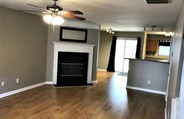1792 Devon Drive South West Gallery 4