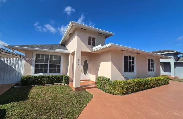 894 NW 134th Pl photos photos