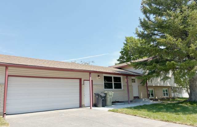 Spacious 5 Bed, 3 Bath Home for Rent in Idaho Falls! photos photos