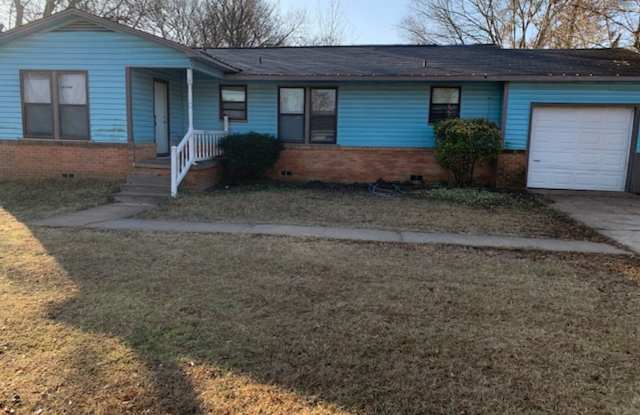 202 Cedar 3 bd 2bth $1,300/mo. photos photos