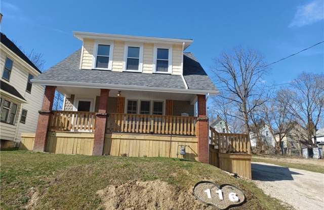 116 N Portland Avenue - 116 North Portland Avenue, Youngstown, OH 44509