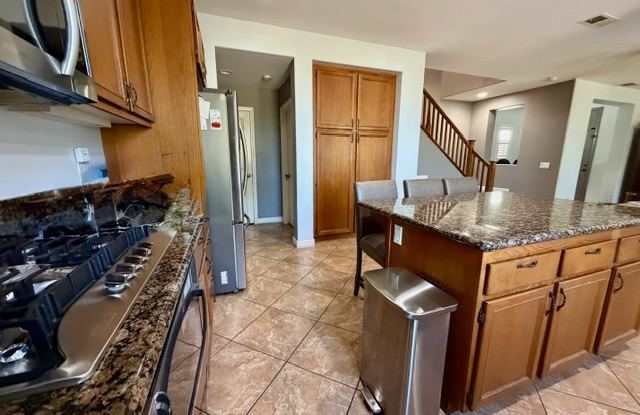 2297 Treetop Lane Gallery 3