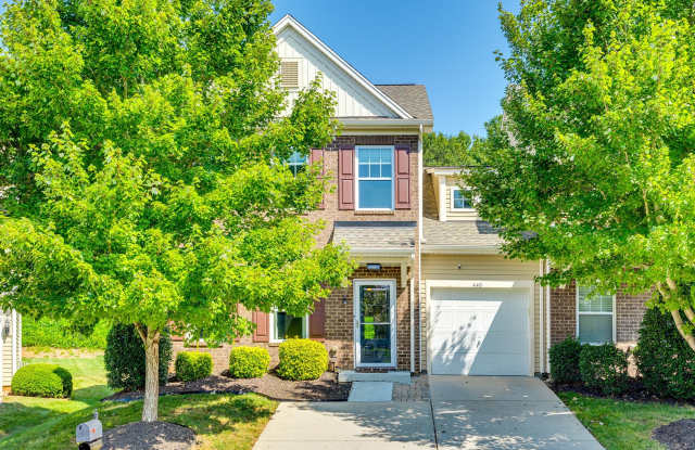 This 3-bedroom, 2.5-bath end-unit townhome in the gated community of Harpers Green is a Gem! photos photos