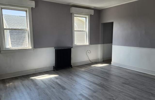508 Good Street - 3 photos photos