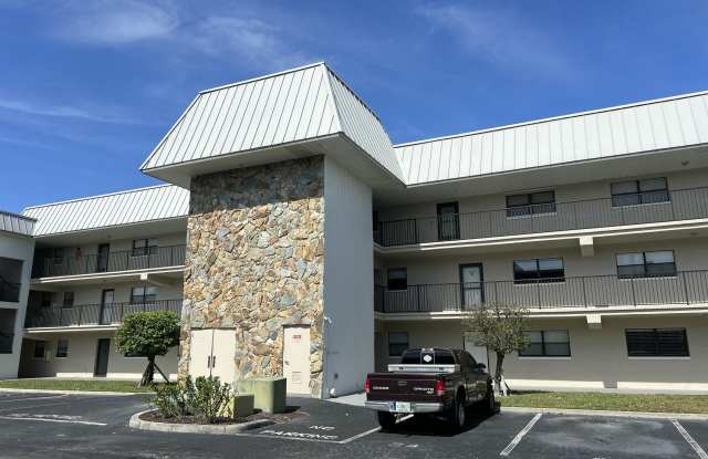 305 Tangle Run Boulevard - 305 Tangle Run Boulevard, Brevard County, FL 32940