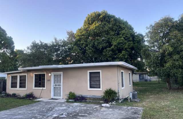 1121 NW 140 Terrace photos photos 1121 NW 140 Terrace photos photos