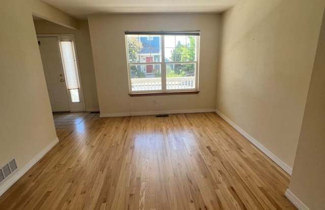 GORGEOUS 3 Bed 3 Bath Home In North Boulder Gallery 3