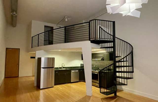 18 Lansing Street photos photos