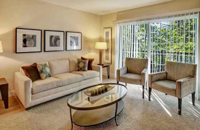 Regency Woods Apartment Homes photos photos