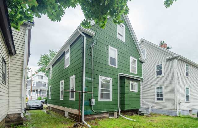 1356 Wilmot Gallery 3