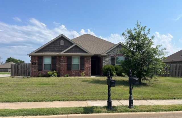 3 bed 2 bath Centerton photos photos