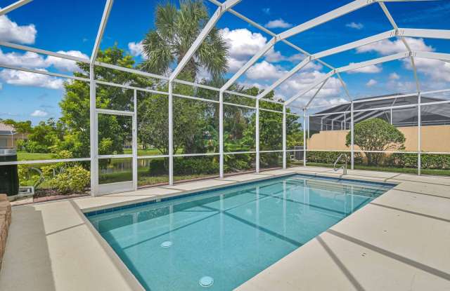 NOW AVAILABLE - Gorgeous 3/2 Plus Den Pool Home in Verona Walk! Gallery 4