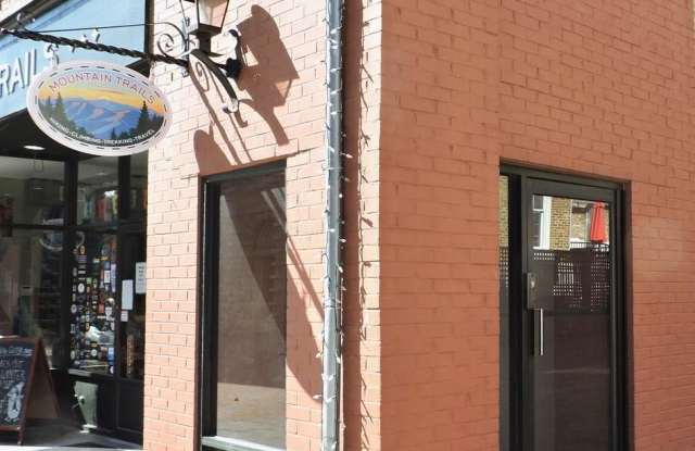 109 N LOUDOUN STREET Gallery 3