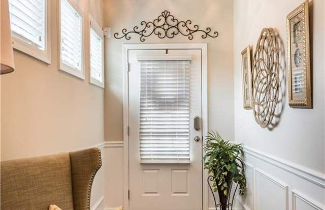 5040 Garrett Court Gallery 3