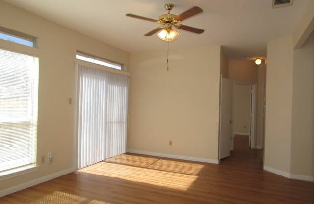 500 GREGORY CT Gallery 3