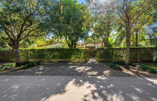 2400 Trapp Ave photos photos