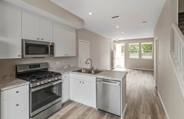 2253 Vanderford Drive Gallery 2