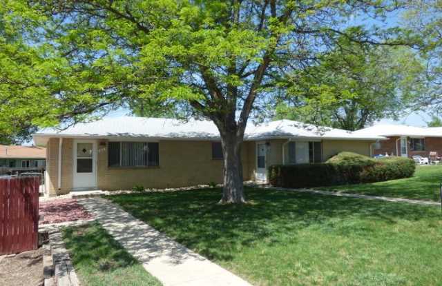 1611 Lashley Street photos photos
