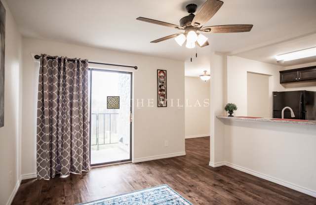 128 Costa Del Oro St - 128 Costa Del Oro Street, Victoria, TX 77904