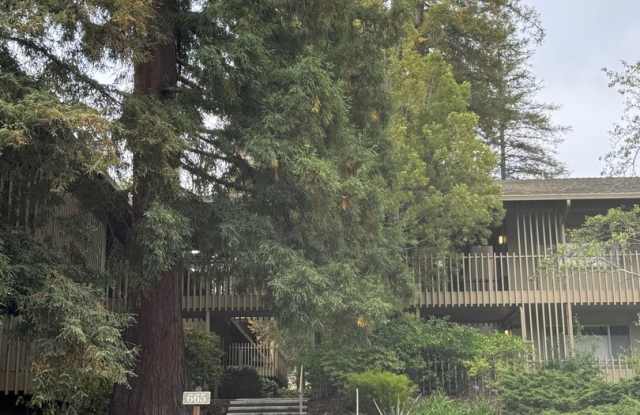 Stylish  Updated 2BR/2BA Condo with Pool Access in Peaceful Sharon Heights – Menlo Park photos photos