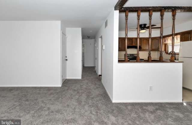 212 1st Avenue Gallery 4