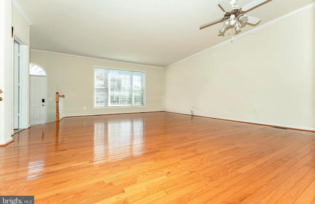2454 FOUNDERS WAY Gallery 2