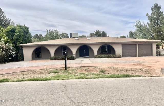 508 TRAILS END Court photos photos