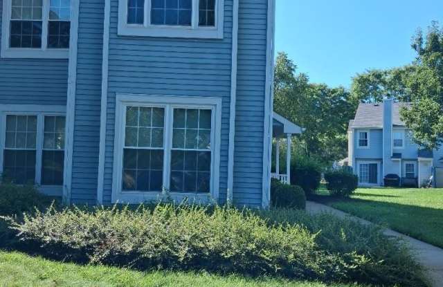 287 Elmwood Court Gallery 1