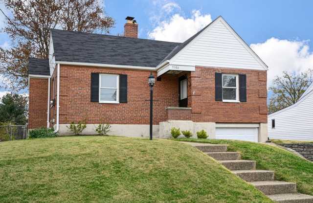 Bridgetown - adorable 3 BEDROOM 1 BATH UPDATED CAPE COD - 5586 Clearview Avenue, Bridgetown, OH 45248