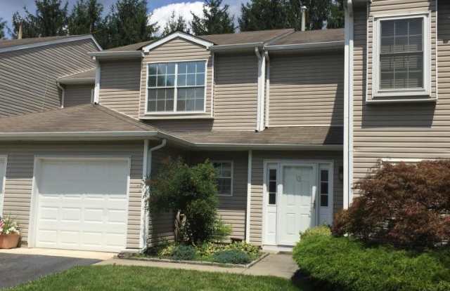 13 S Pointe Circle - 13 South Pointe Circle, Tinton Falls, NJ 07753
