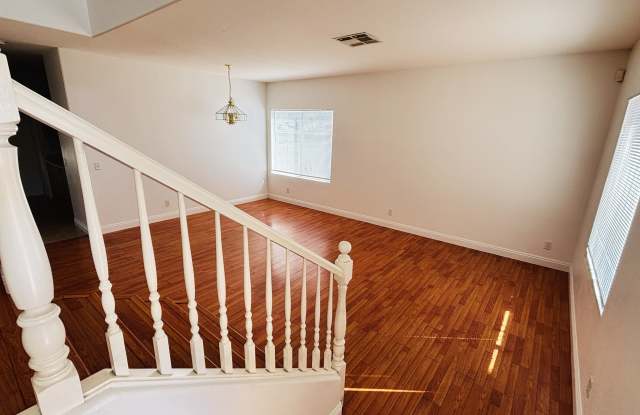 4402 Cinema Avenue Gallery 3